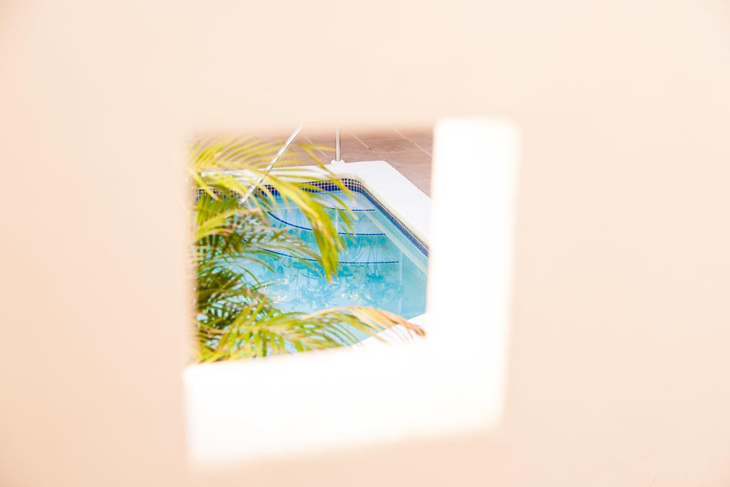 Hotel El Almendro มานากัว ภายนอก รูปภาพ