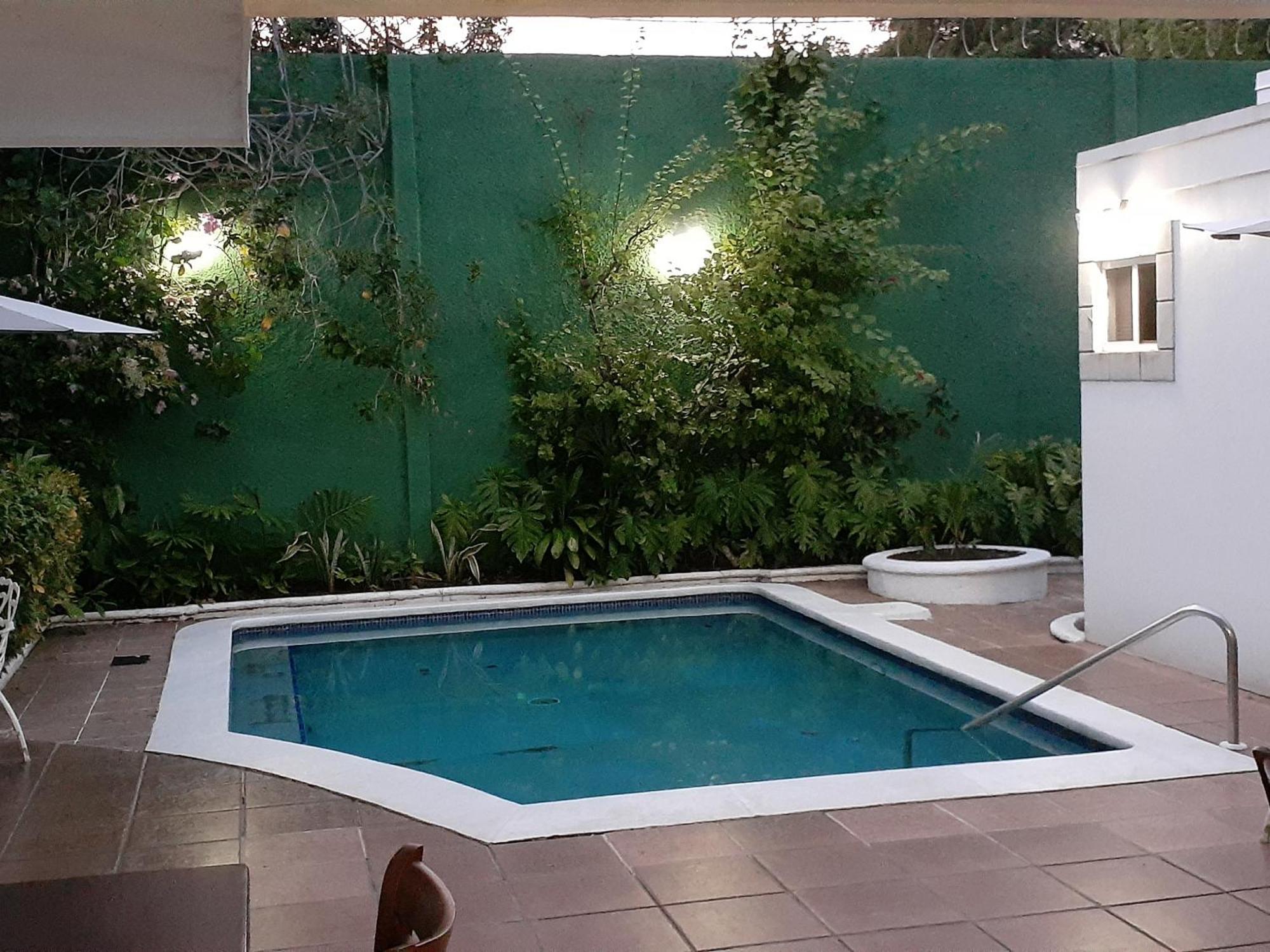 Hotel El Almendro มานากัว ภายนอก รูปภาพ