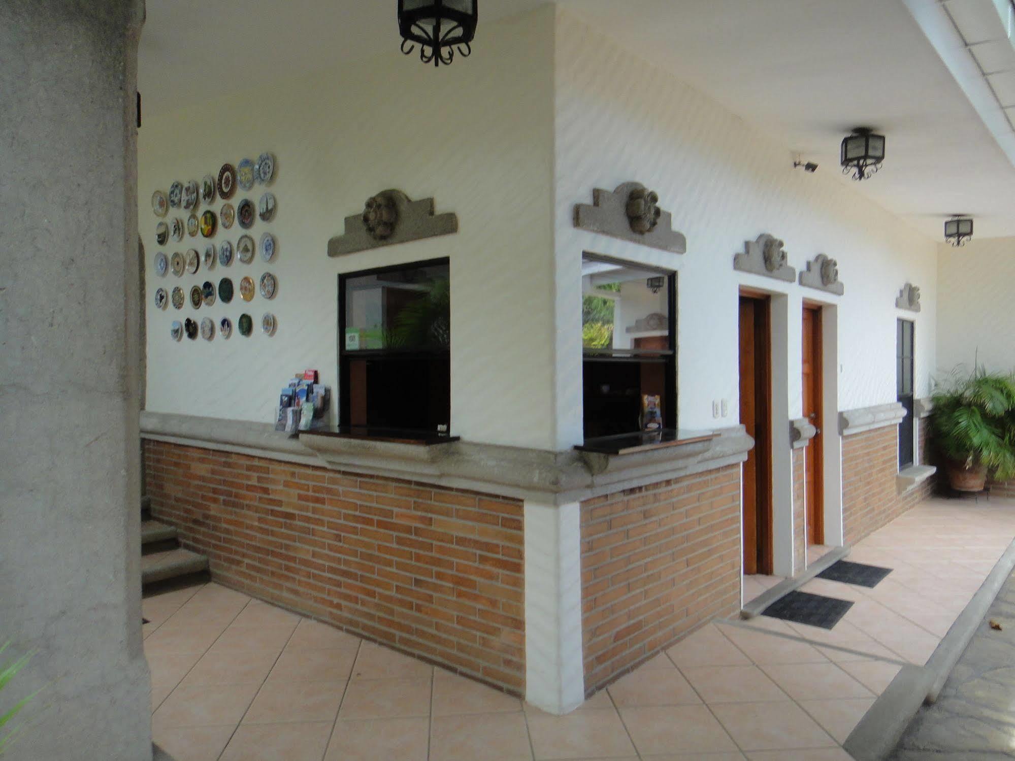 Hotel El Almendro มานากัว ภายนอก รูปภาพ