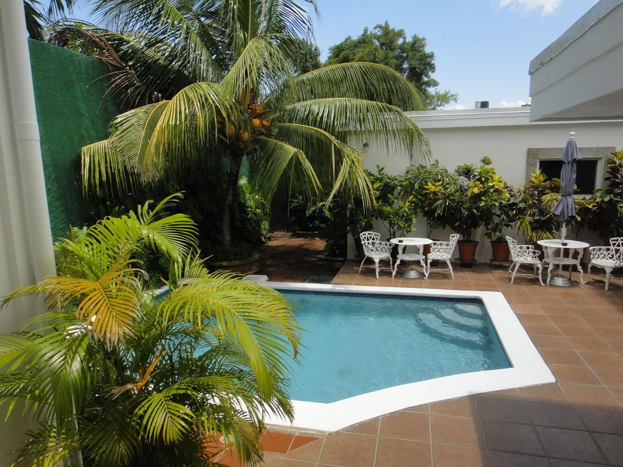 Hotel El Almendro มานากัว ภายนอก รูปภาพ