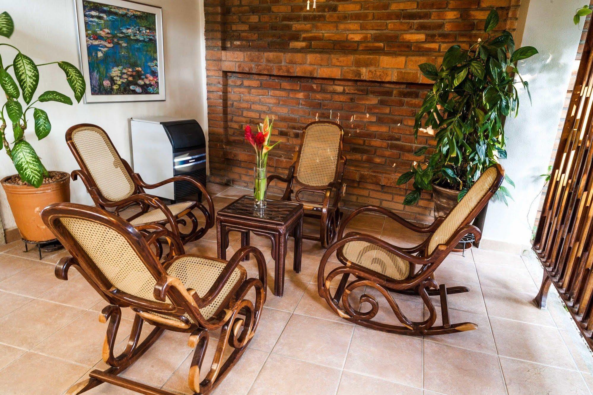 Hotel El Almendro มานากัว ภายนอก รูปภาพ